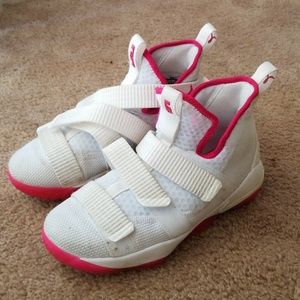 **KING JAMES NIKES** Gently Used Lebrons!